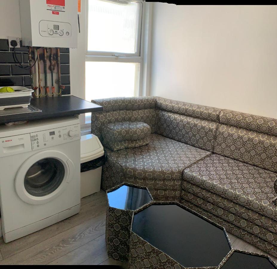לונדון Beautiful Hoe Street First Floor One Bedroom Apartment B Walthamstow מראה חיצוני תמונה