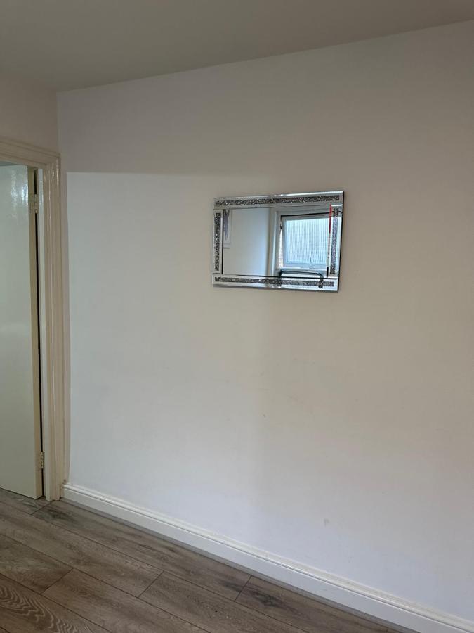 לונדון Beautiful Hoe Street First Floor One Bedroom Apartment B Walthamstow מראה חיצוני תמונה